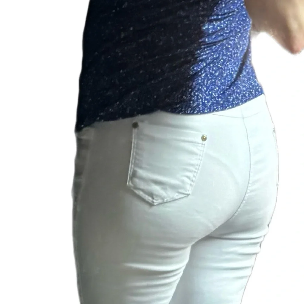 Thrill Women's Crisp White Jeggings - Picture 5 of 11